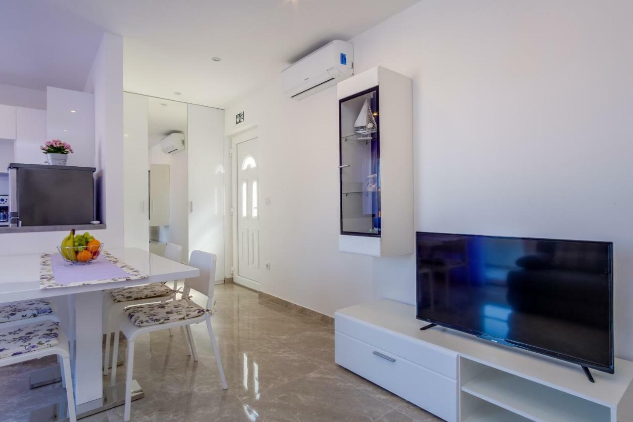 Apartmani Beatrice Mali Lošinj Zewnętrze zdjęcie