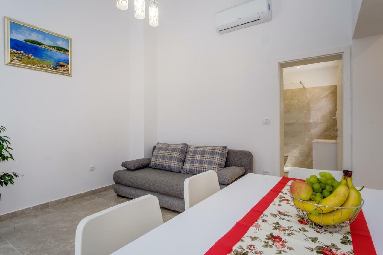 Apartmani Beatrice Mali Lošinj Zewnętrze zdjęcie