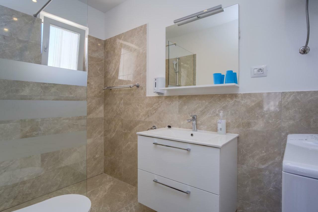 Apartmani Beatrice Mali Lošinj Zewnętrze zdjęcie